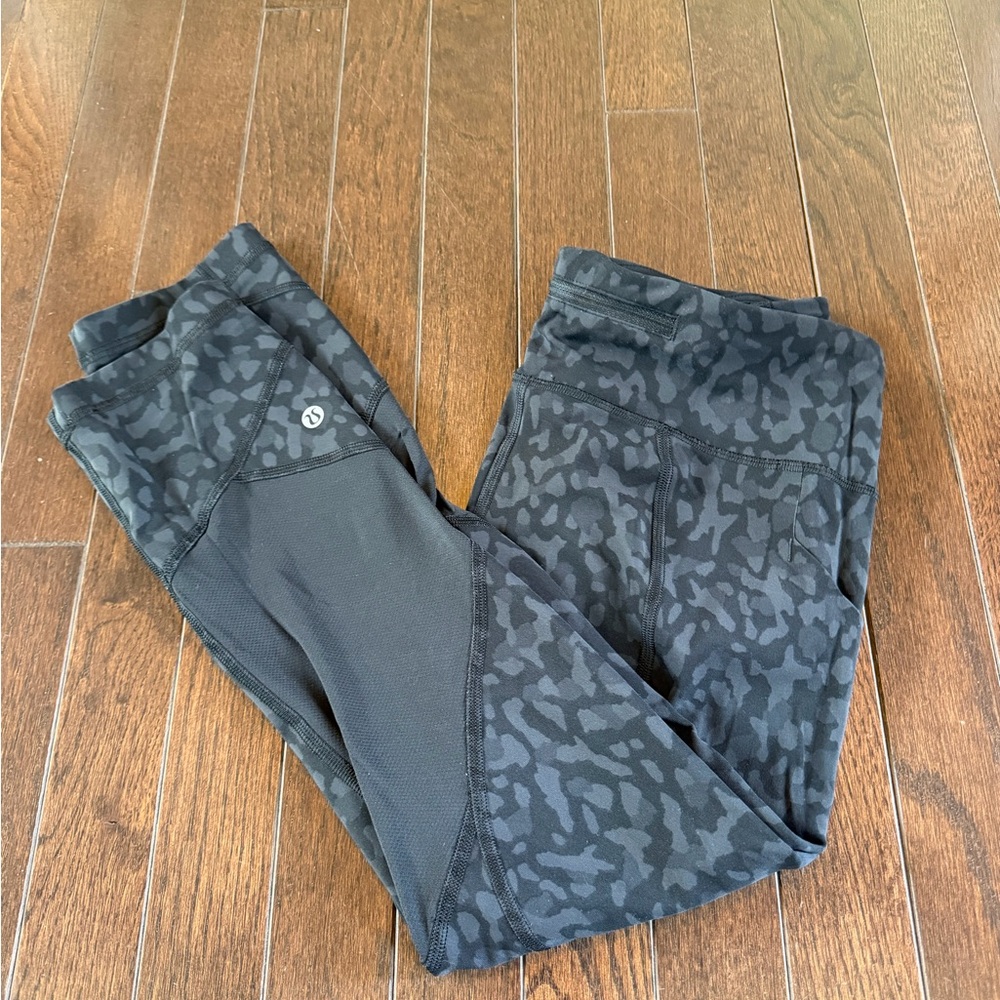 lululemon athletica Black Patterned Women’s Jeggings